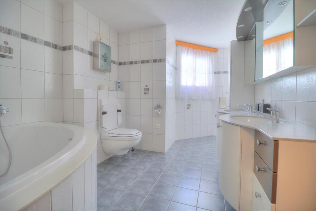 Aramis 1 Apartment Лойкербад Екстериор снимка